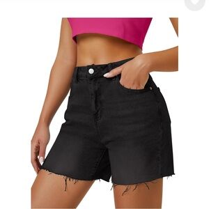 AUWUKA high-waist black denim shorts with a frayed hem
